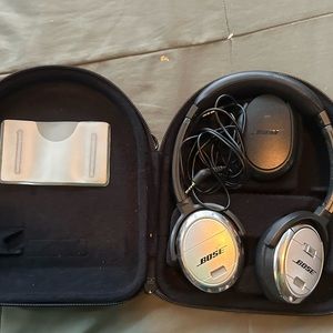 Bose QuietComfort 3 (QC3) Noise Cancelling Wired Headphones
